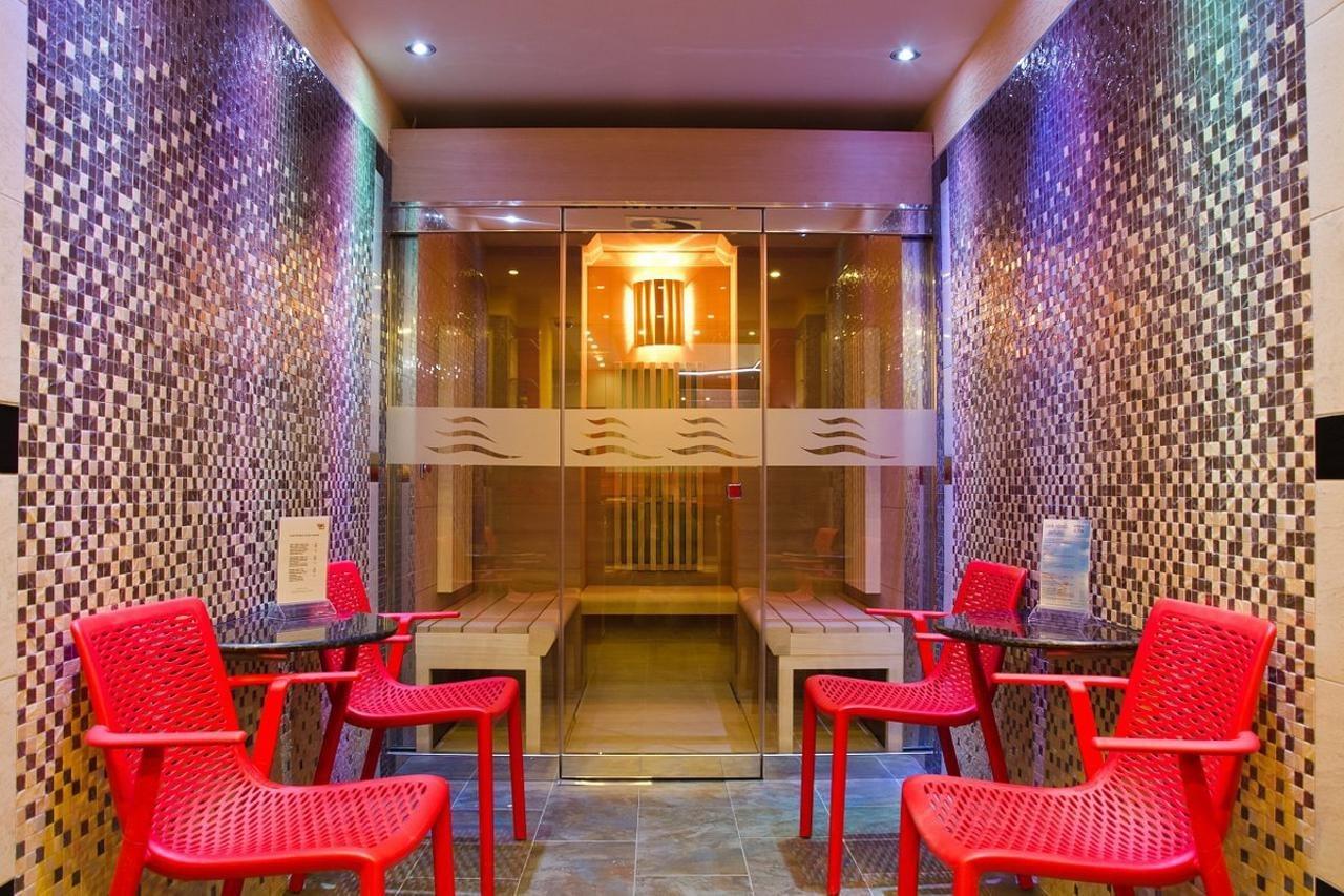 Krivan Hotel Κάρλοβι Βάρι Εξωτερικό φωτογραφία